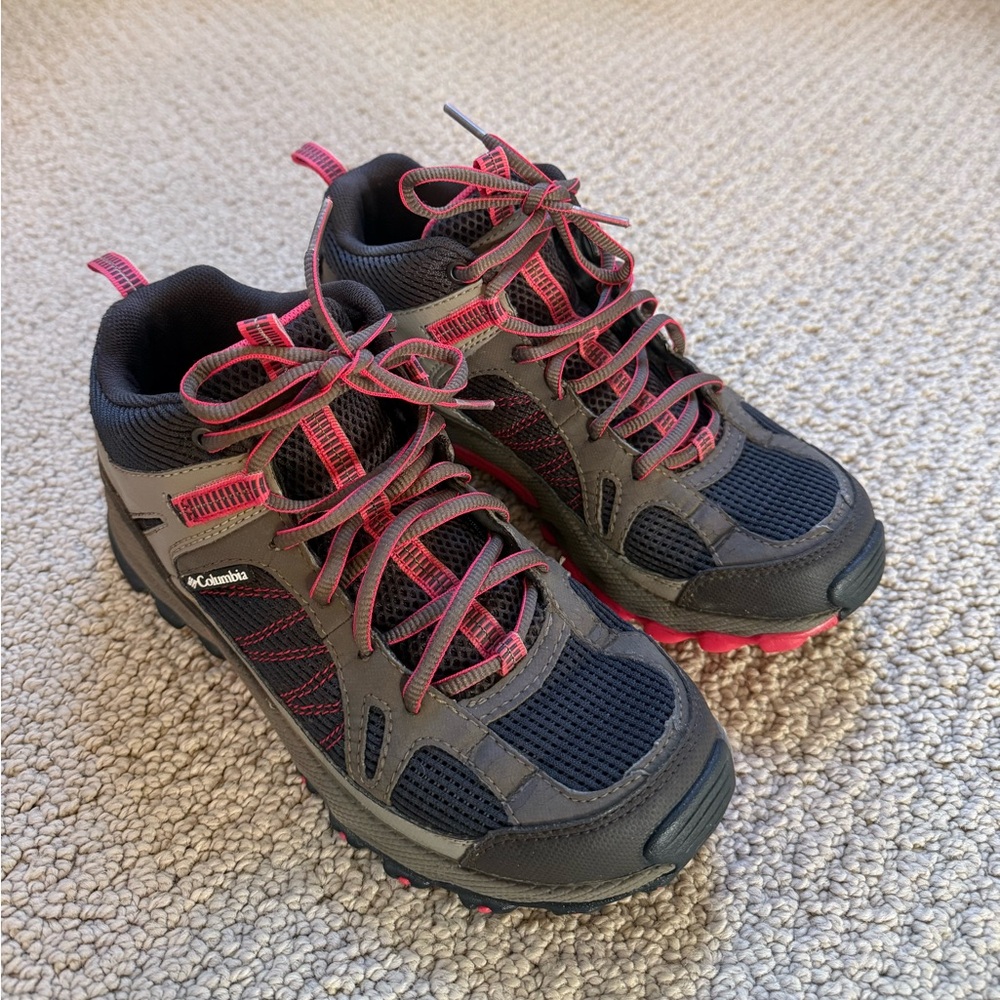 Columbia Hiking Boots, Women’s Size 7
